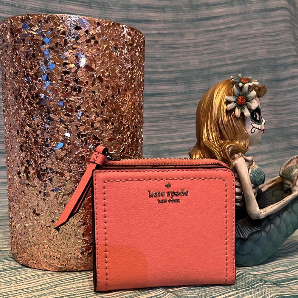 Kate spade small zip around wallet